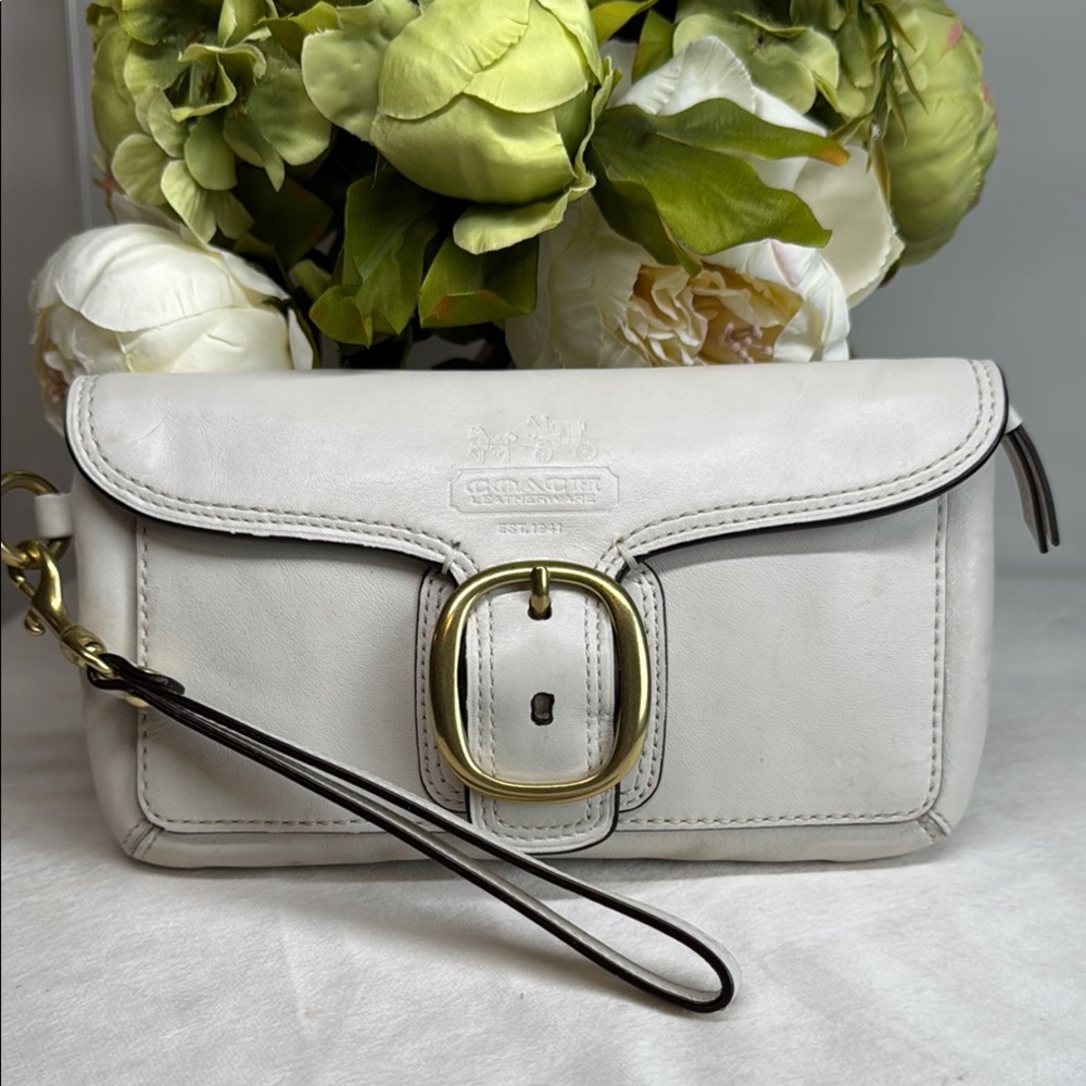 Coach Bleeker Buckle Wristlet